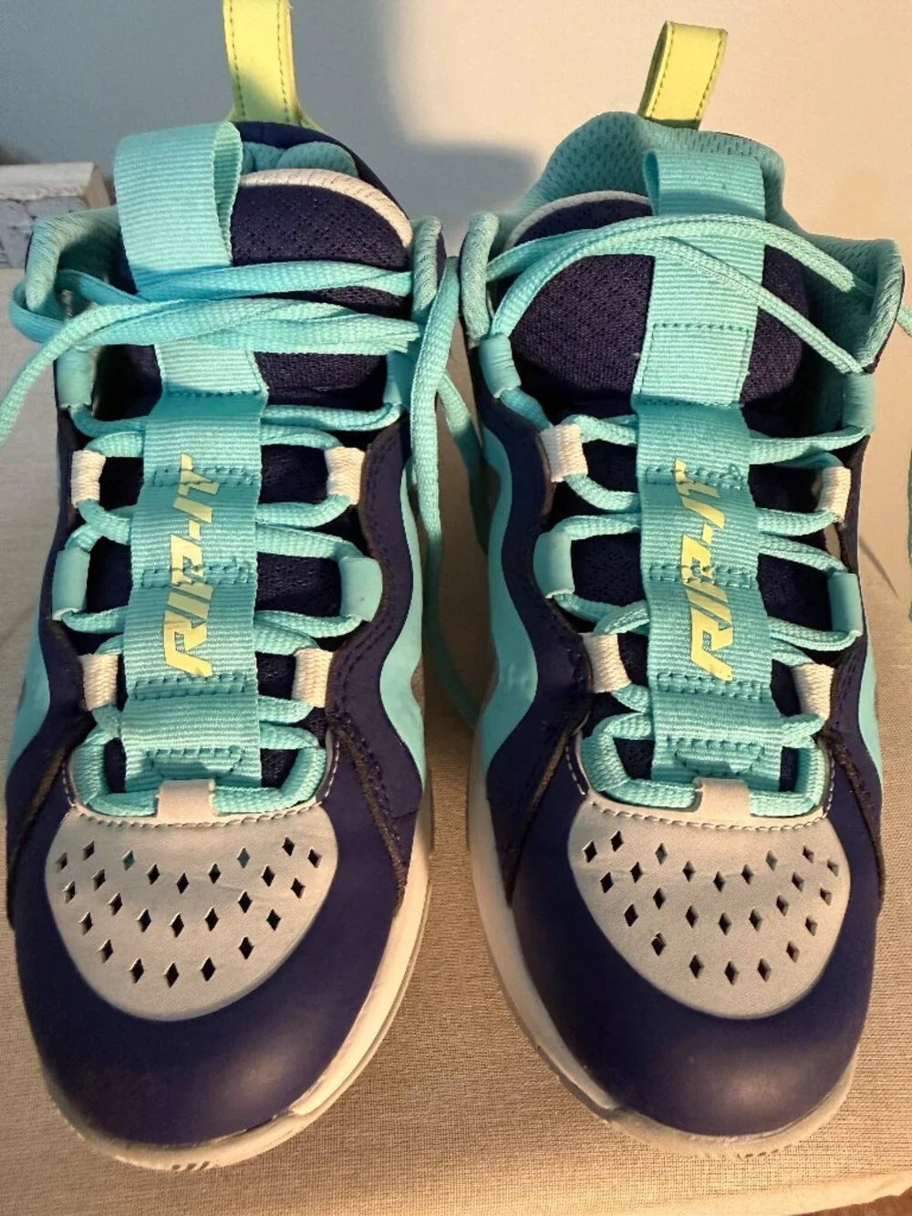 RIP-IT Women’s Volleyball Court Shoes Size 5.5 Blue Aqua – Worn Twice